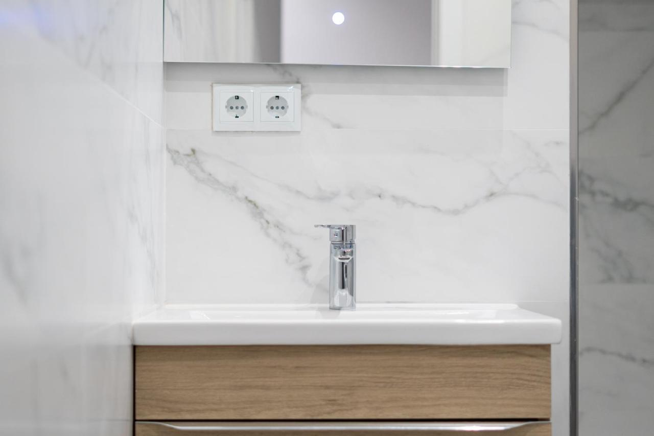 Cozy Studio Apartment 5 Min From Camp Nou Barcelona Ngoại thất bức ảnh